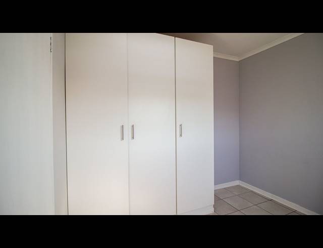 2 BEDROOM SECTIONAL TITLE FOR SALE IN SUNAIR PARK